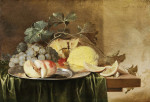 ₴ Репродукція натюрморт від 285 грн.: Цілий і половика персик на олов'яному блюді разом з виноградом, лимони та вишні все на здрапірованому зеленим сукном столі