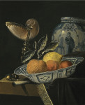 Купить натюрморт художника от 196 грн.: Апельсин, лимон и два персика в глубокой фарфоровой миске на столе с ковром и кубок наутилус